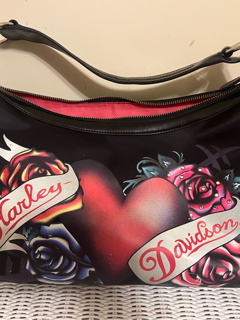 Harley-Davidson Black Shoulder Bag with Red and Pink Heart & Rose Art